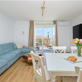 3 Bedroom Apartment with 2 Balconies near Dubrovnik Old Town, Sleeps 5-6